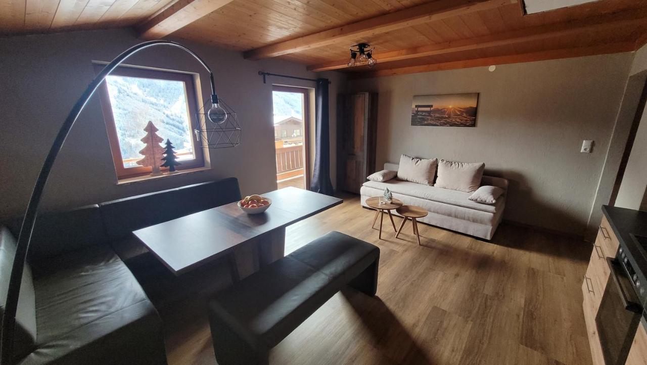 Haus Gruebl Aparthotel Wald im Pinzgau Exterior foto
